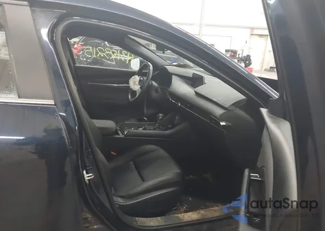 2024 Mazda Mazda3 2.5 S Preferred z USA, uszkodzony, nr VIN JM1BPALM5R1701004